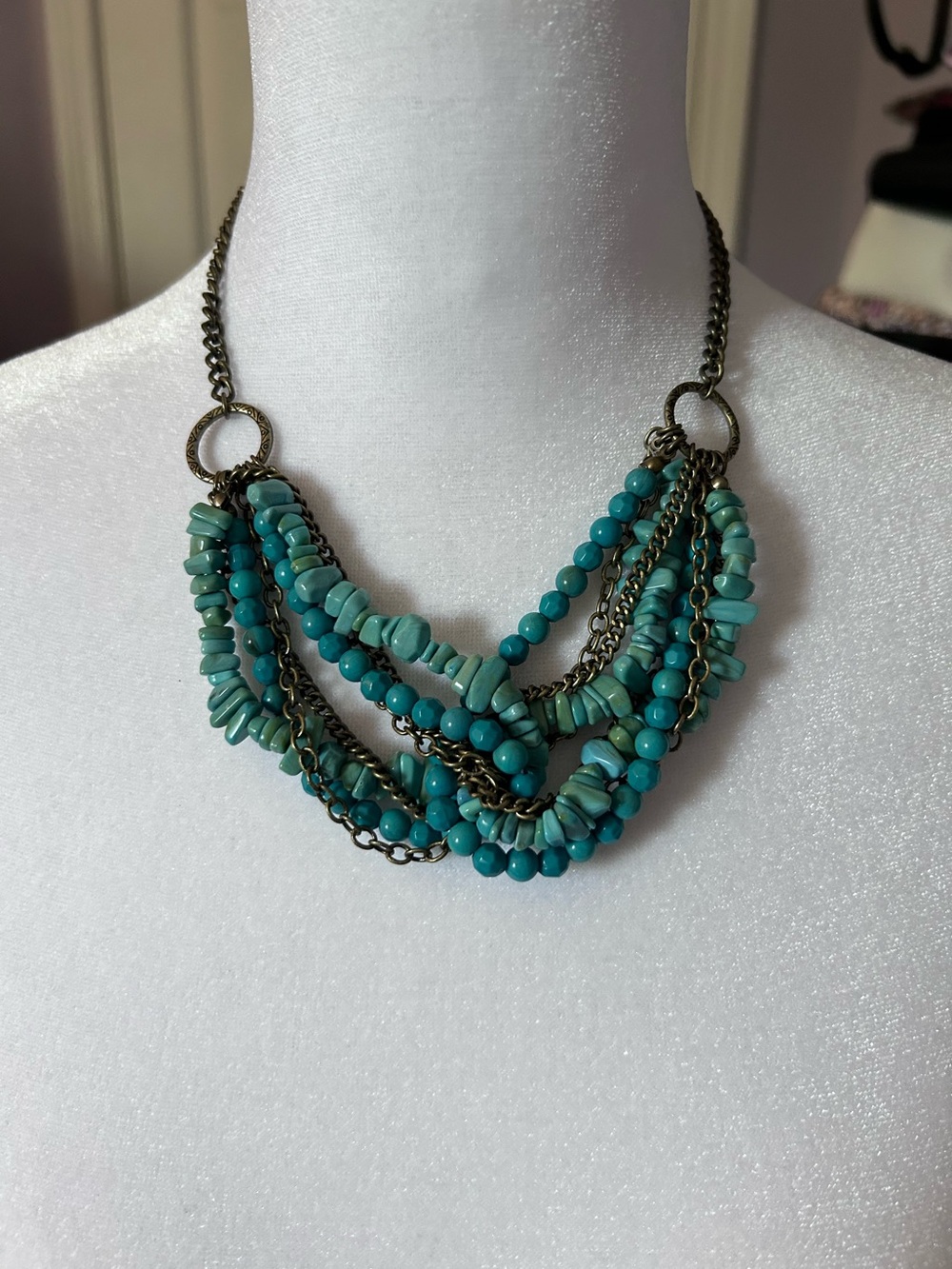 Avon 2011 Blissful Blues Faux Turquoise Multi Strand Necklace and Drop Earrings